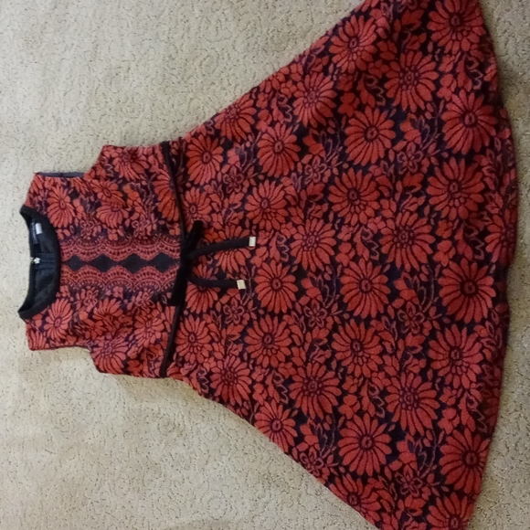 Tommy Hilfiger Dresses & Skirts - TOMMY HILFIGER A-LINE FLORAL LACE DRESS SIZE 8